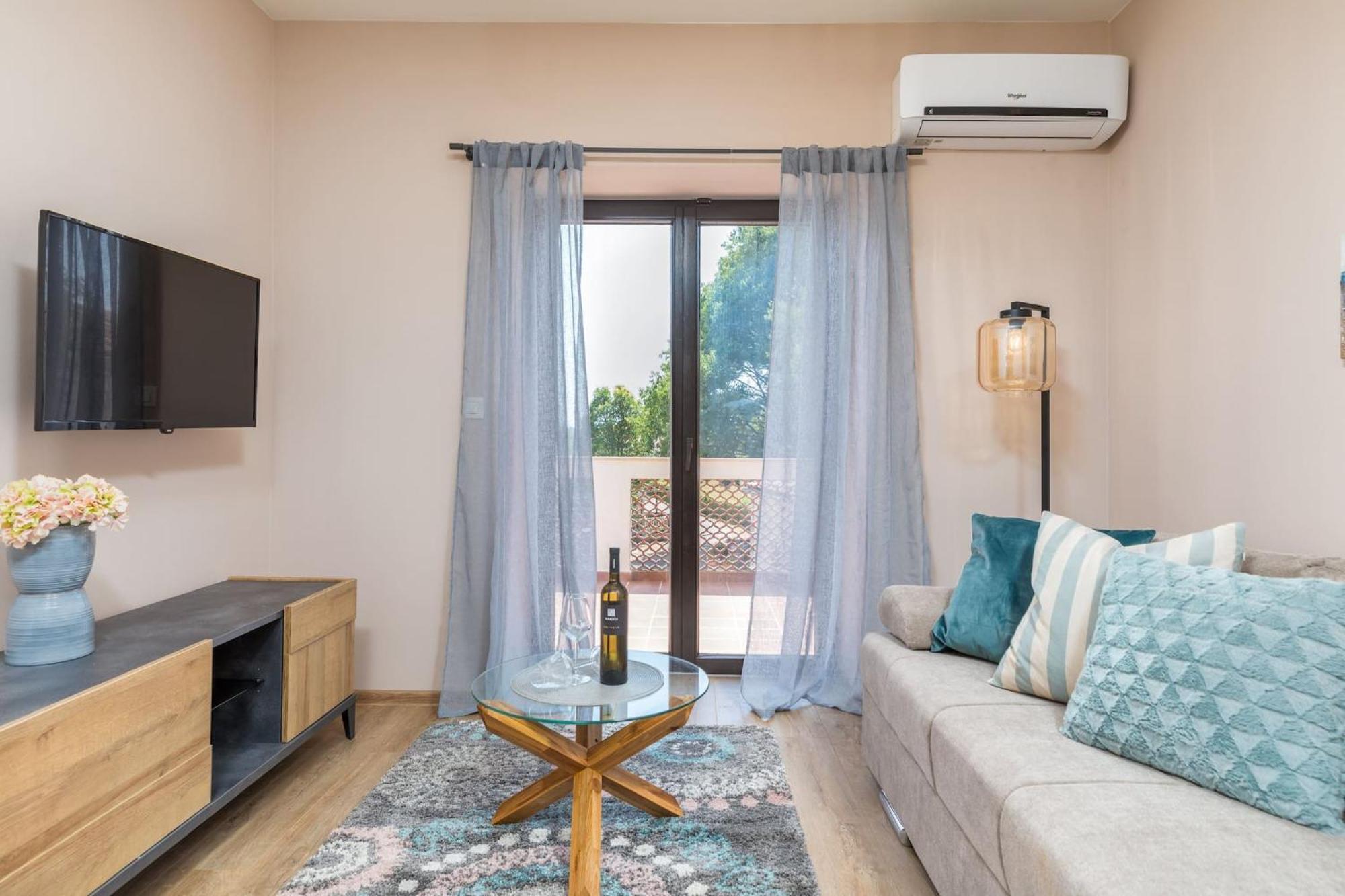 Marceta - Apartments & Rooms With Swimming Pool Фажана Экстерьер фото